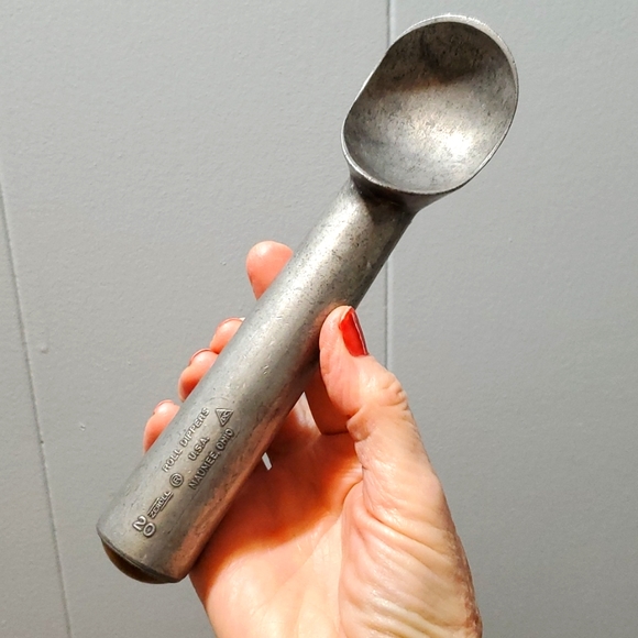 VTG Ice Cream Scoop Roll Dippers #20 USA Zeroll Liquid Filled Handle Primitive - Picture 1 of 16